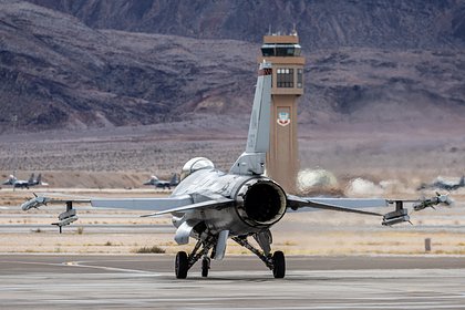      F-16     