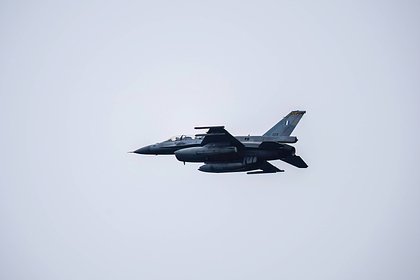          F-16