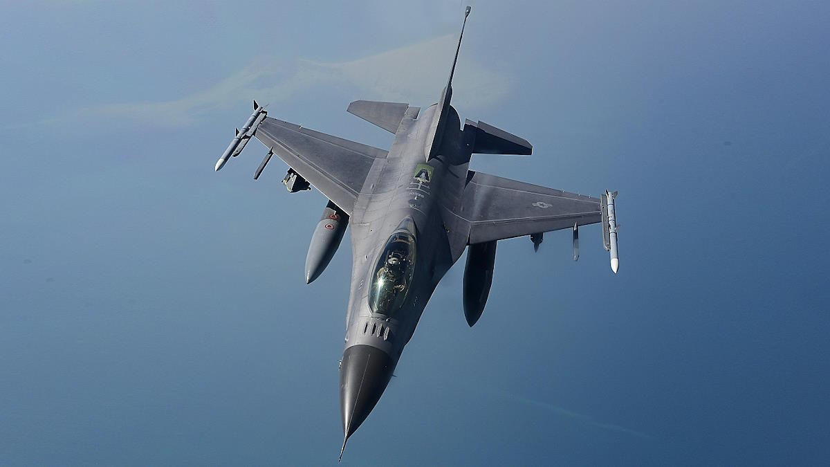         F-16