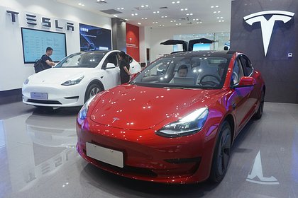 Tesla    Model 3