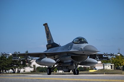      F-16  