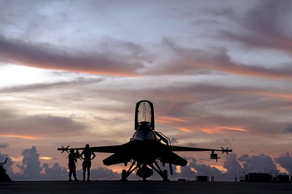       F-16